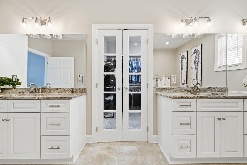 Five-bedroom, three-and-a-half-bathroom oceanfront estate with - photo 41