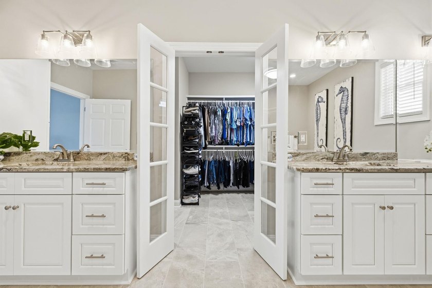 Five-bedroom, three-and-a-half-bathroom oceanfront estate with - photo 42