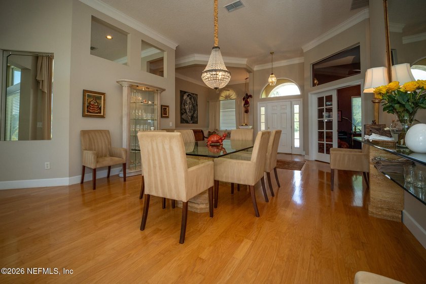 Water front lot with the backyard facing east. This four bedroom - photo 6