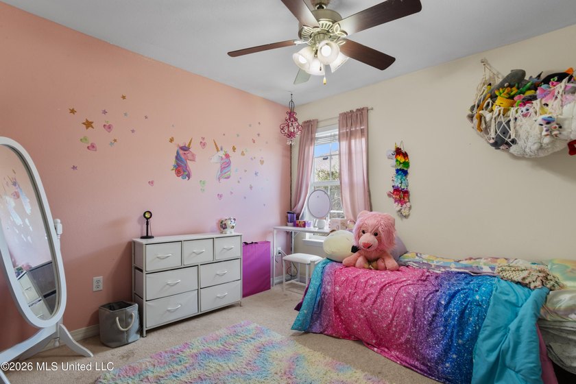 Welcome home to this charming 3-bedroom home offering comfort - photo 23
