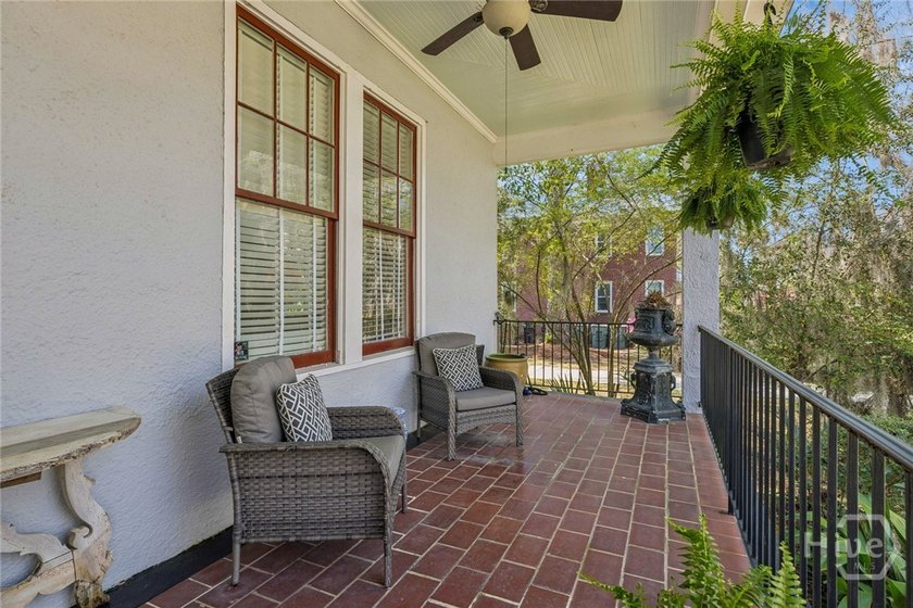 A large 1921 classic bungalow in historic Baldwin Park.There is - photo 4