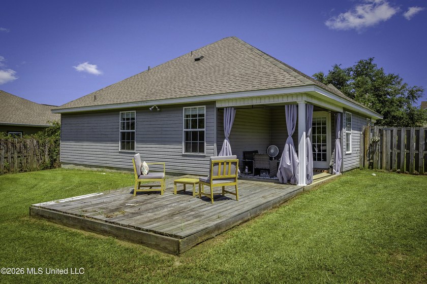 Welcome home to this charming 3-bedroom home offering comfort - photo 27