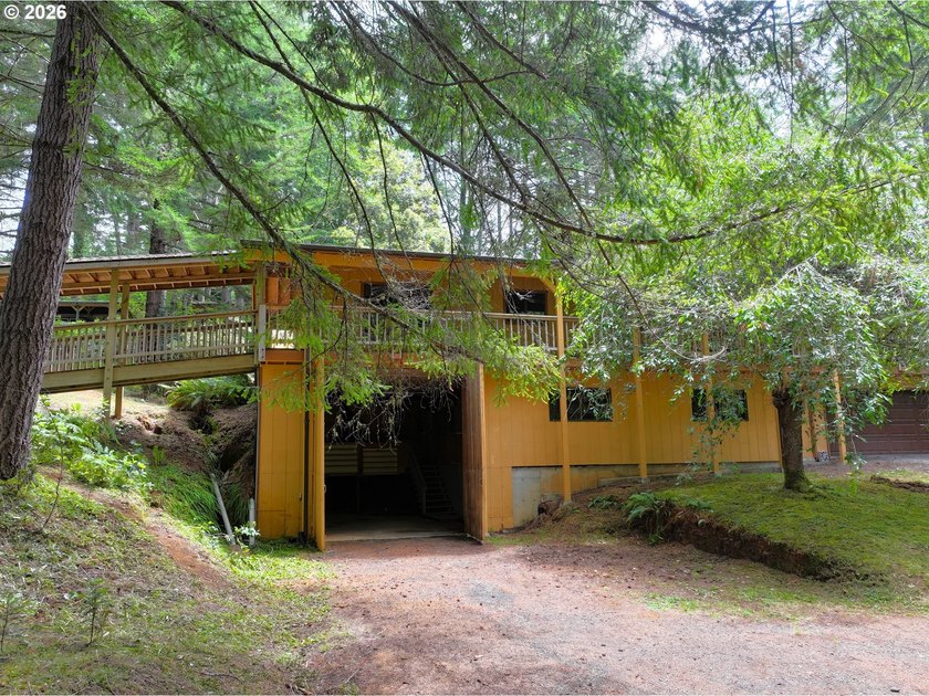 **Private Woodland Property with Two Homes &amp; Income - photo 2