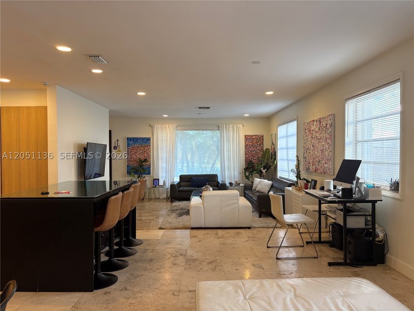 Nestled in one of Hollywood's most desirable neighborhoods, this - photo 9