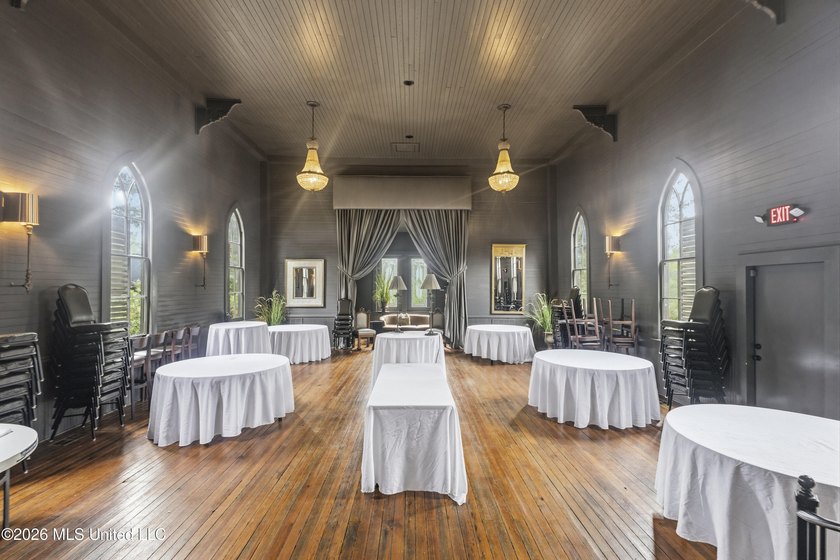 Luxury Restaurant - Event Venue - Hospitality Investment - photo 14