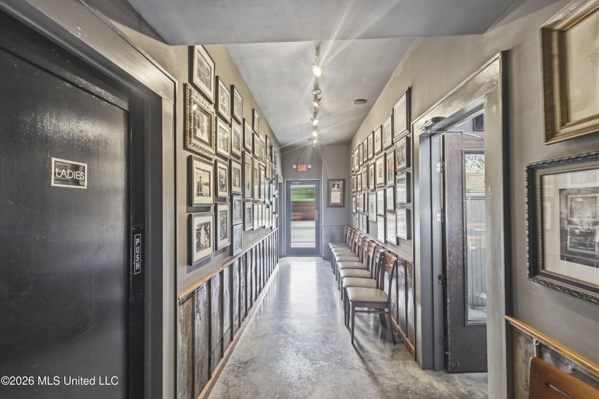 Luxury Restaurant - Event Venue - Hospitality Investment - photo 17