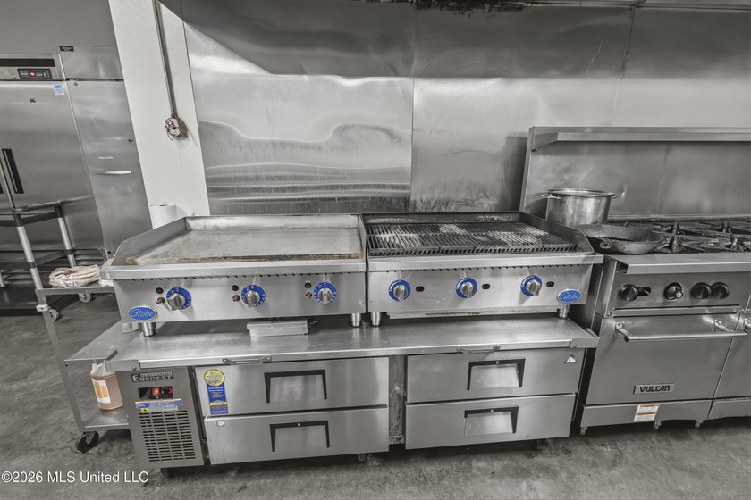 Luxury Restaurant - Event Venue - Hospitality Investment - photo 23