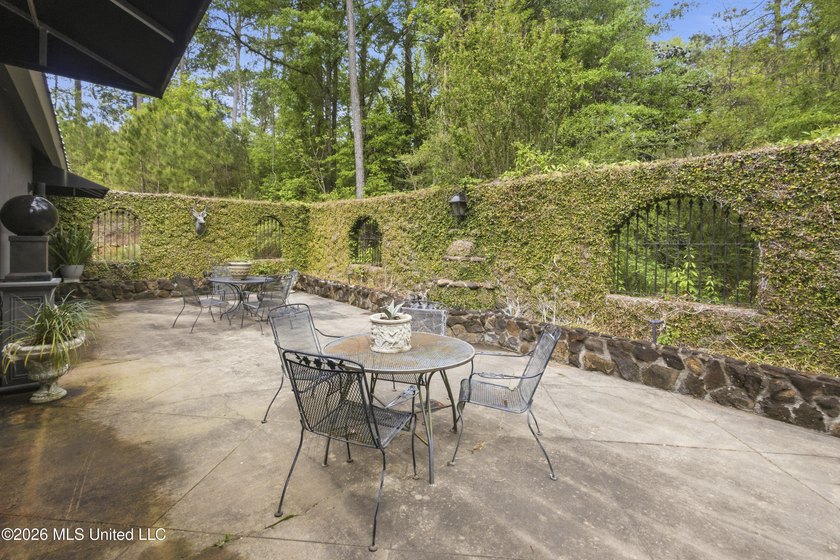 Luxury Restaurant - Event Venue - Hospitality Investment - photo 28