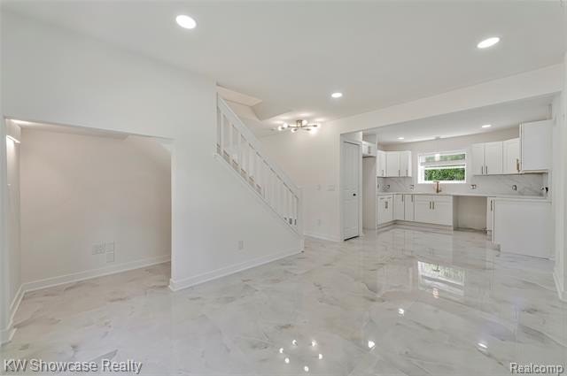 Welcome to this beautifully maintained home nestled in the heart - photo 33