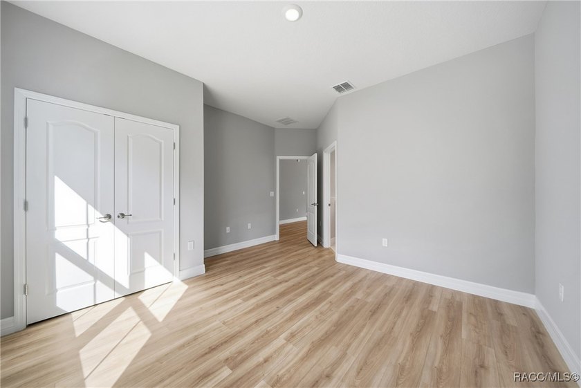 BEAUTIFUL 2025 NEW BUILD with 4 BEDROOMS 3 BATHROOMS + 3 Car - photo 10