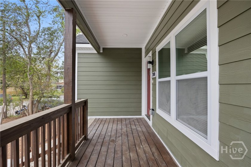 This stunning new construction 4BR/2BA custom crafted bungalow - photo 5