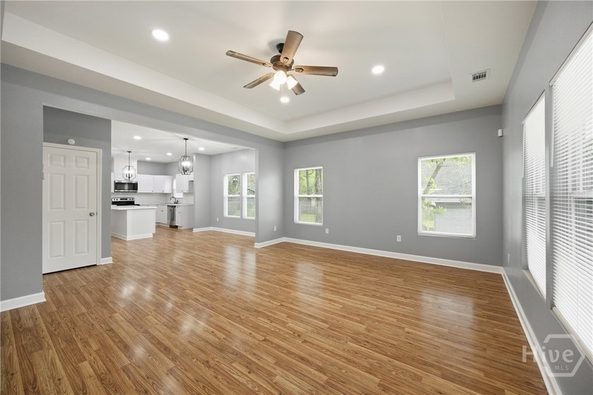 This stunning new construction 4BR/2BA custom crafted bungalow - photo 6