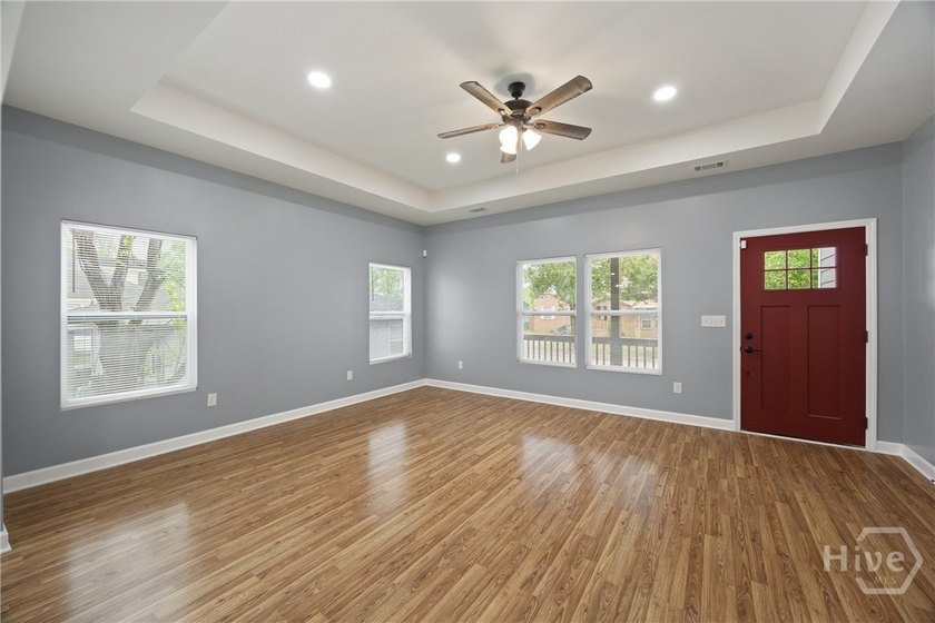 This stunning new construction 4BR/2BA custom crafted bungalow - photo 7