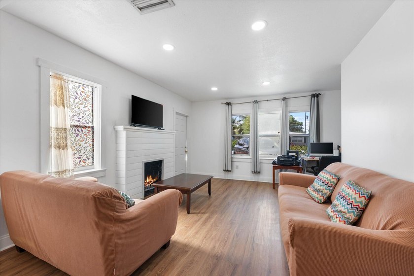 Beautifully blending historic character with modern updates - photo 6
