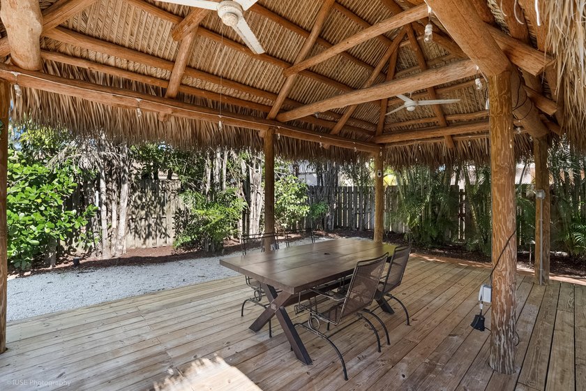 Welcome to this beautifully updated 4-bedroom, 2-bath pool home - photo 7