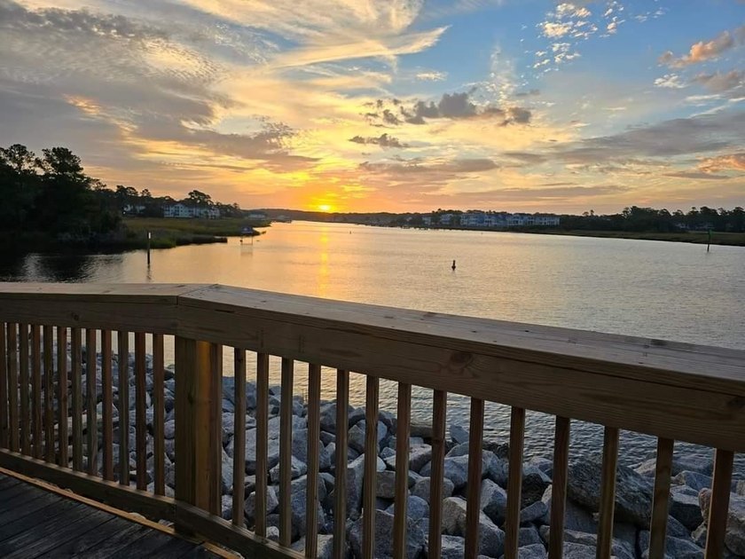 Fully Renovated Top-Floor Oasis with amazing ICW Views - - photo 25