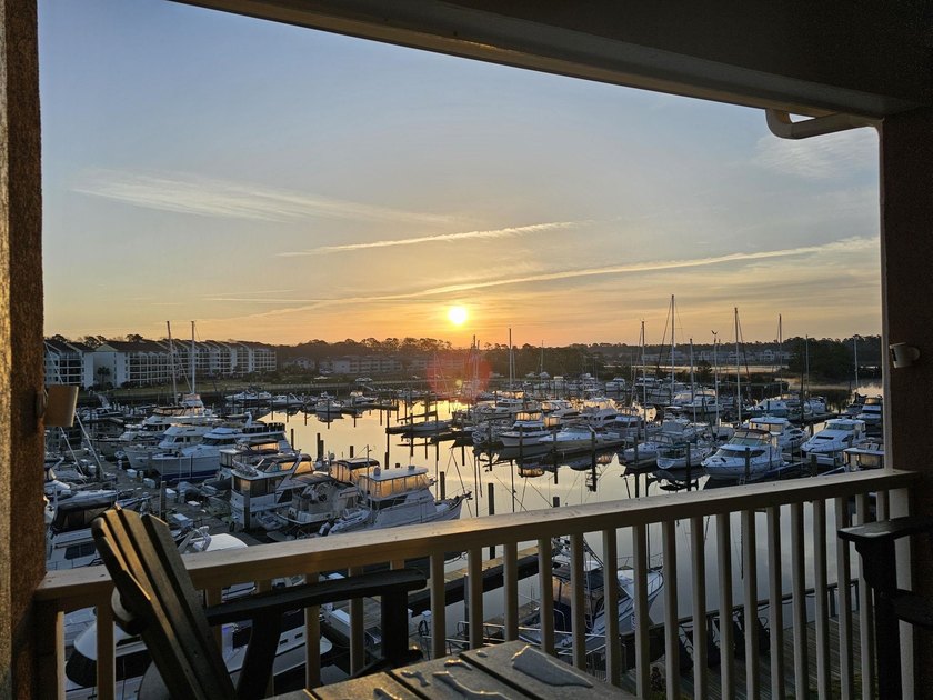 Fully Renovated Top-Floor Oasis with amazing ICW Views - - photo 28