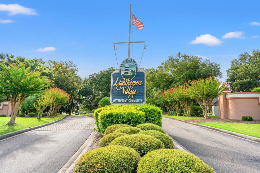 Fully Renovated Top-Floor Oasis with amazing ICW Views - - photo 36
