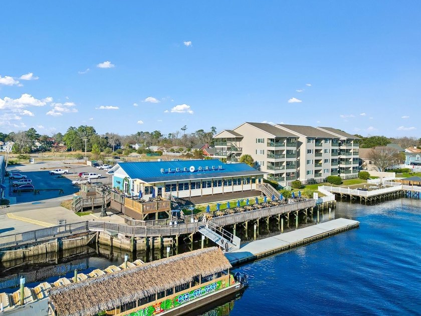 Fully Renovated Top-Floor Oasis with amazing ICW Views - - photo 41
