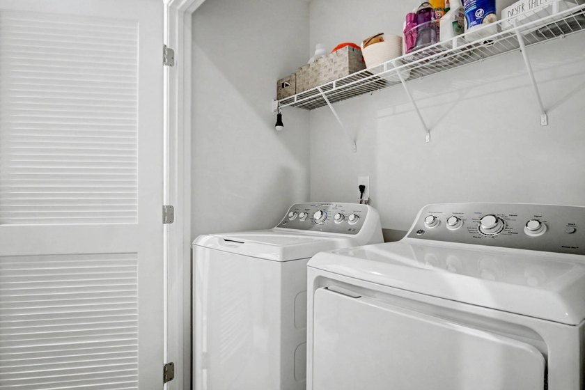 Welcome to your next home or investment opportunity! This - photo 25