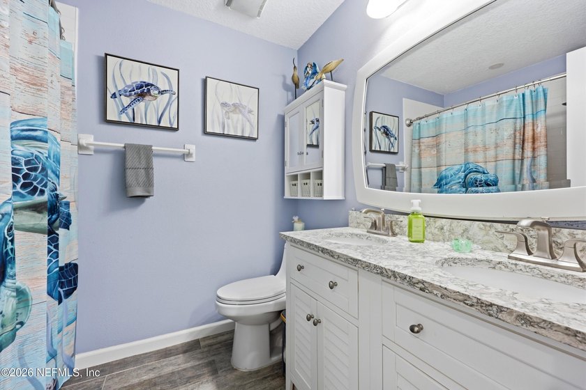 Welcome home to this beautifully maintained all-brick 3-bedroom - photo 27