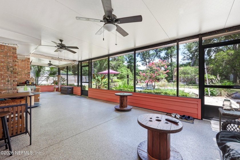 Welcome home to this beautifully maintained all-brick 3-bedroom - photo 34