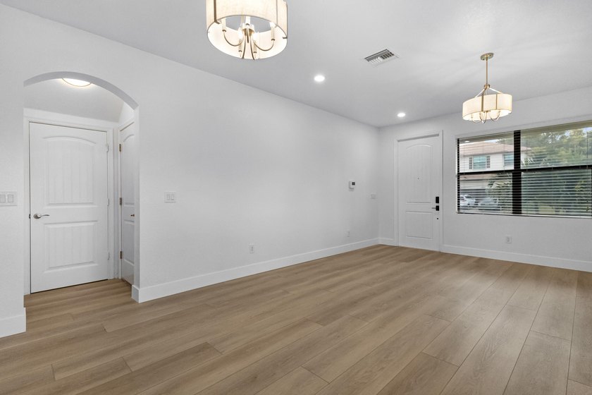 Fully renovated and move-in ready, this 5-bedroom, 3-bath home - photo 4