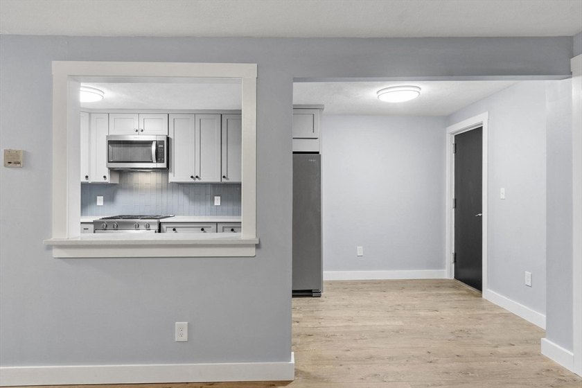 Stunning 2026 Renovation ~ Kitchen, Bath, Lighting, Windows - photo 9