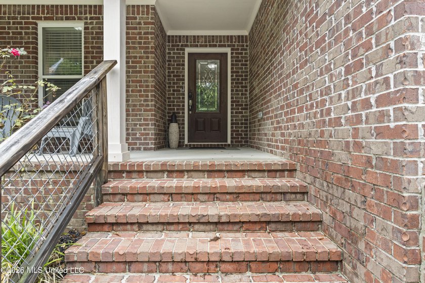 AMAZING FIND ON 5 LOTS! Discover ultimate privacy and modern - photo 4