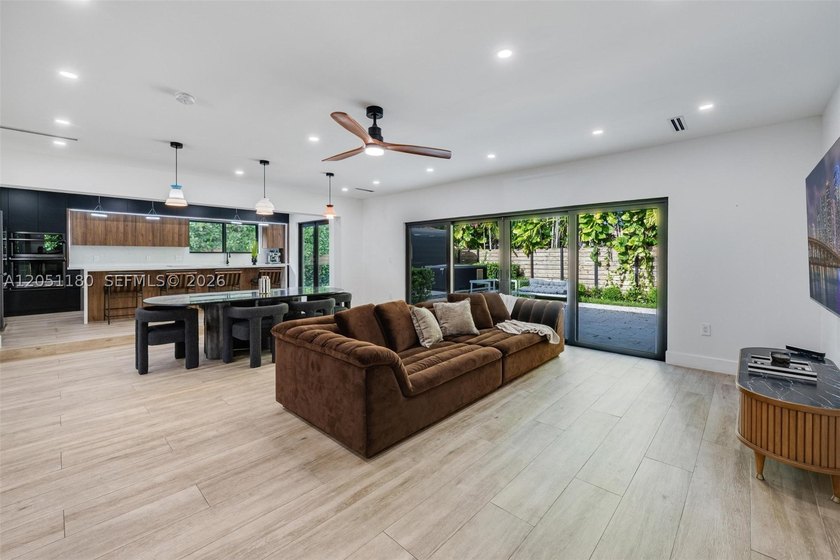 Welcome to Maison Noir, a beautifully reimagined Miami Shores - photo 4