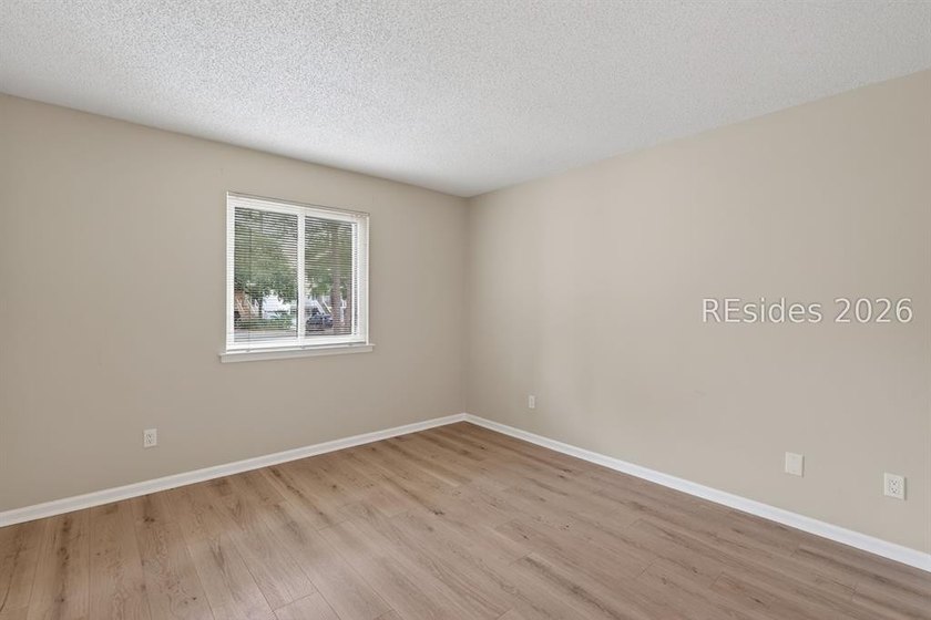 Lovely villa on the south end perfect for full-time residents or - photo 12