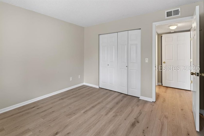 Lovely villa on the south end perfect for full-time residents or - photo 13