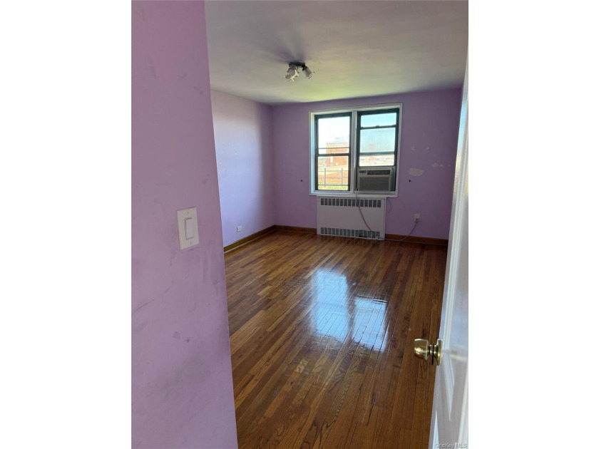 Welcome to this bright and spacious 2-bedroom, 1-bathroom co-op - photo 13