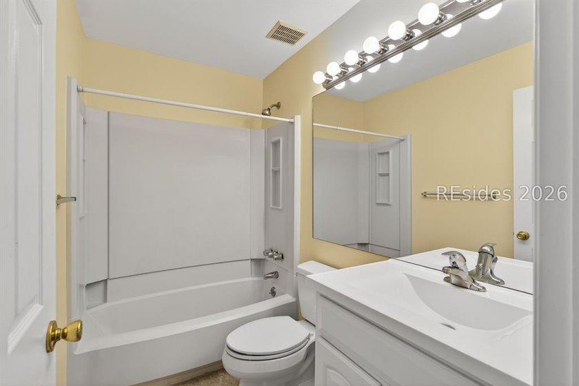 Lovely villa on the south end perfect for full-time residents or - photo 14