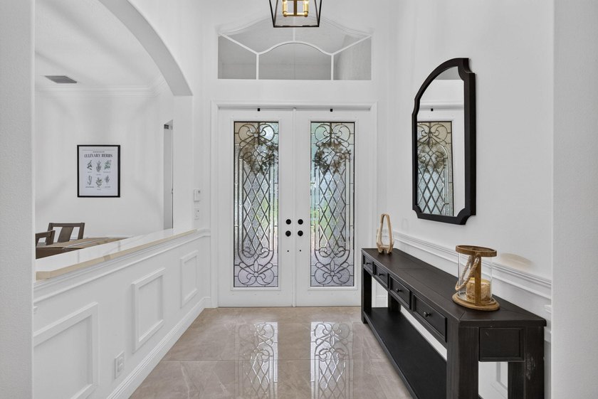 Come see this spectacularly upgraded pool home, the nicest ever - photo 10