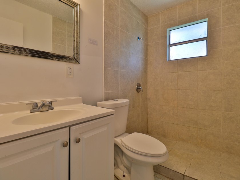Prime investment opportunity at 3024 W Dixie Blvd, Fort Pierce! - photo 3