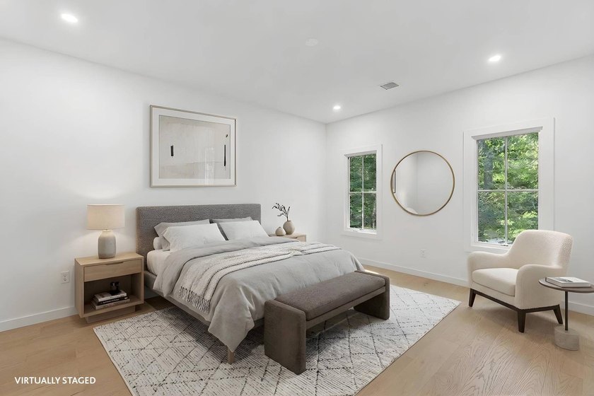 New custom home that blends modern and traditional living - photo 28