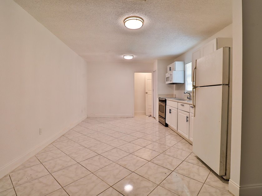 Prime investment opportunity at 3024 W Dixie Blvd, Fort Pierce! - photo 8