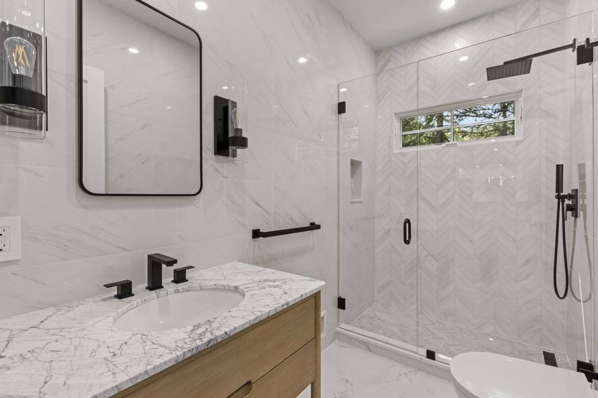 New custom home that blends modern and traditional living - photo 37