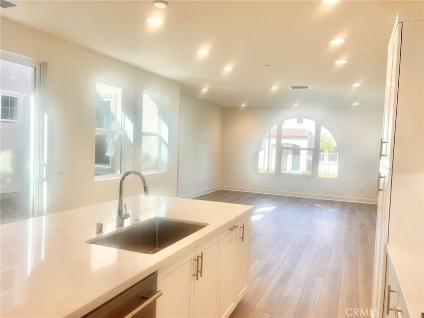 407 Belair Walk - photo 5