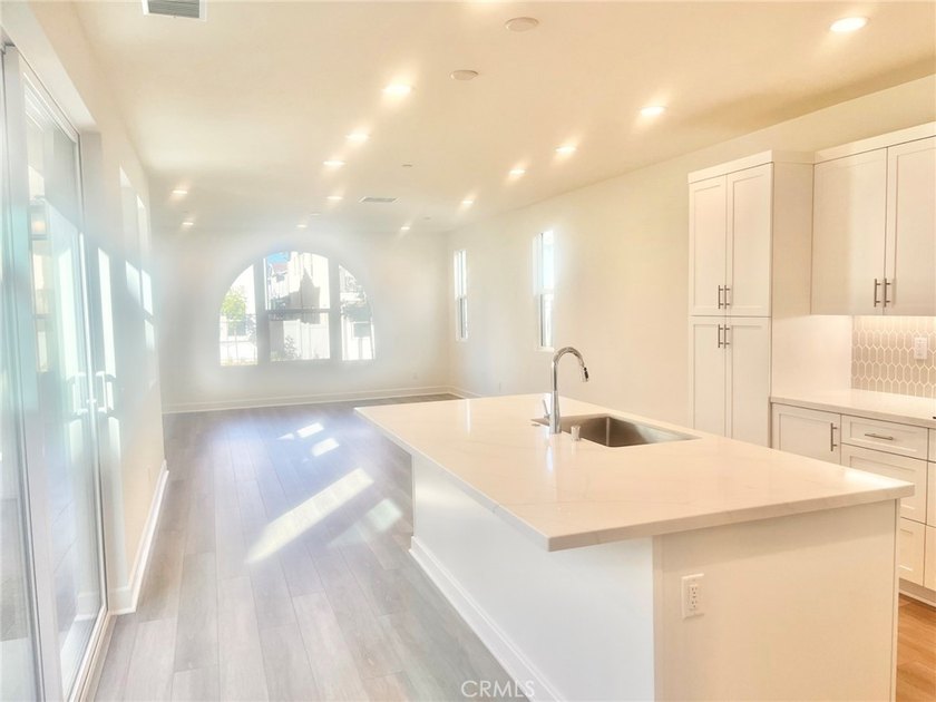 407 Belair Walk - photo 6