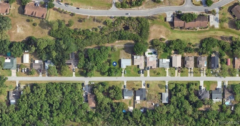 Vacant residential lot located in Hudson, FL with convenient - photo 4