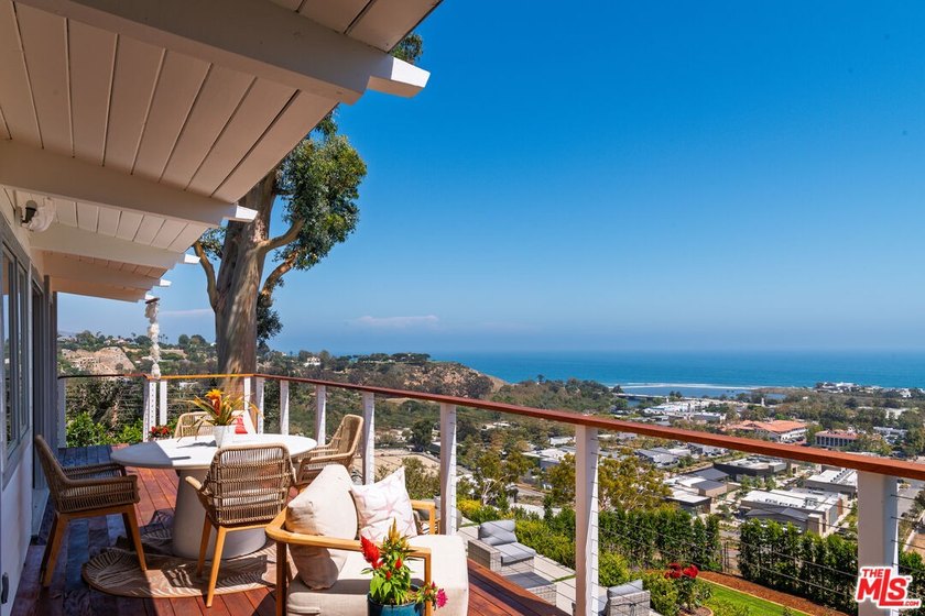 Harbor Vista Home is perched above Malibu's Civic Center with - photo 12