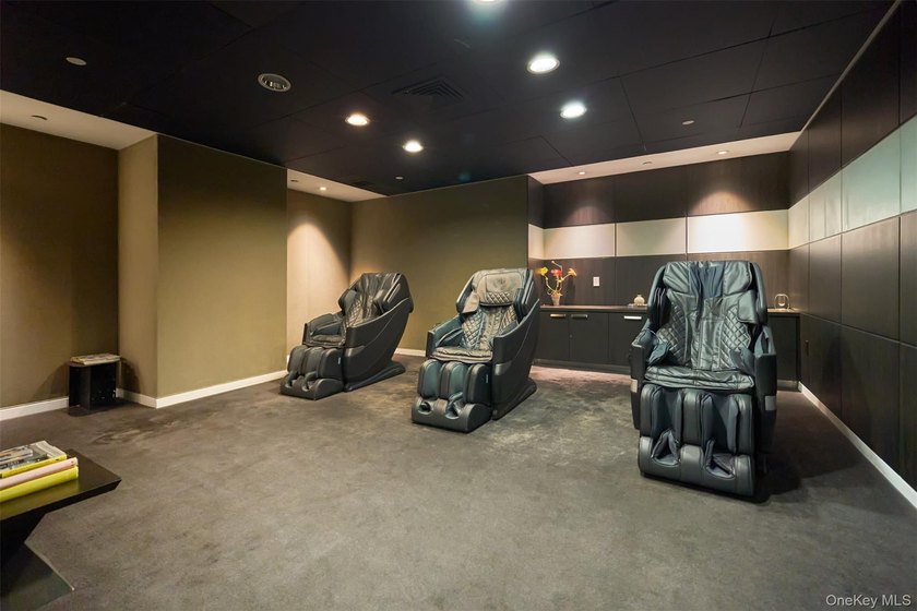 Investor friendly unit Only currently tenant occupied. Welcome - photo 16