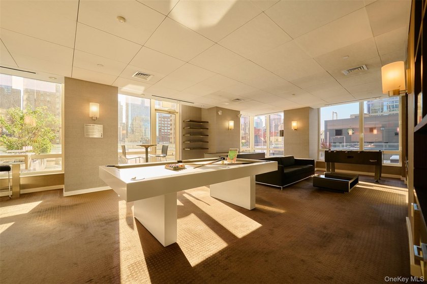Investor friendly unit Only currently tenant occupied. Welcome - photo 17
