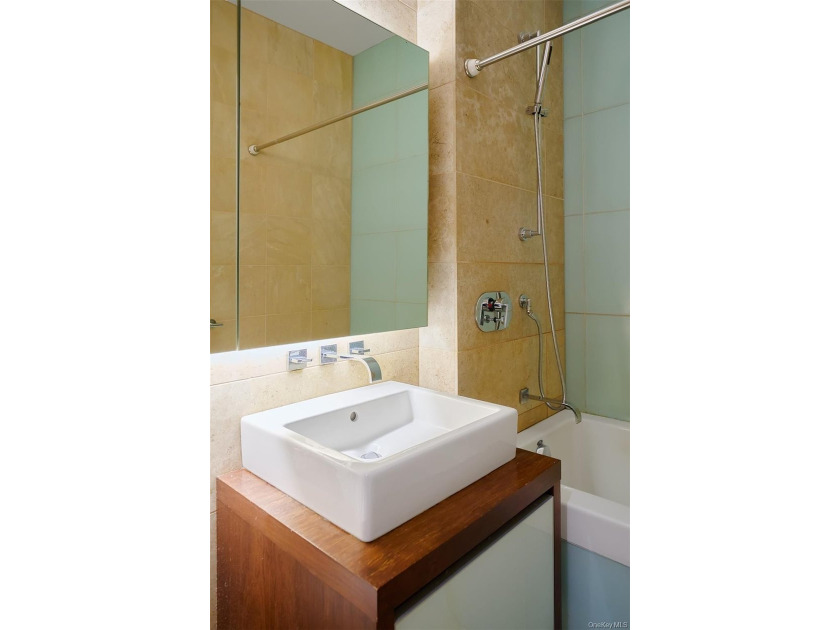 Investor friendly unit Only currently tenant occupied. Welcome - photo 24