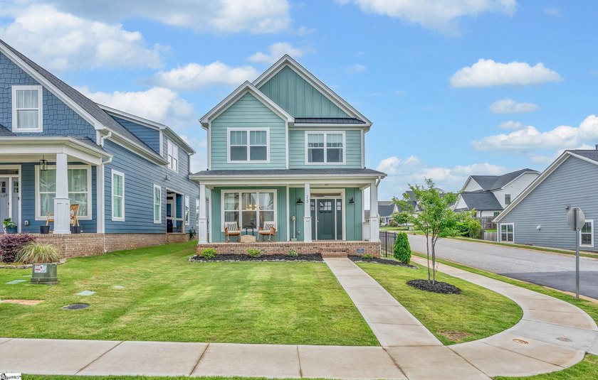 Listed by Kiersten Bell + Co | | Imagine waking up every morning - photo 37