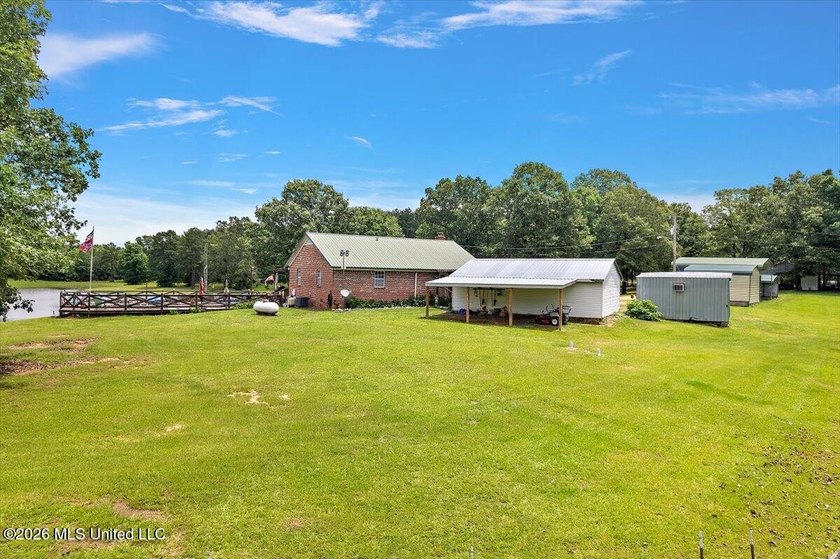 Stunning 47-Acre Country Retreat with Pond, Pool, &amp; Multiple - photo 7