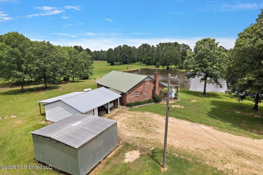 Stunning 47-Acre Country Retreat with Pond, Pool, &amp; Multiple - photo 8