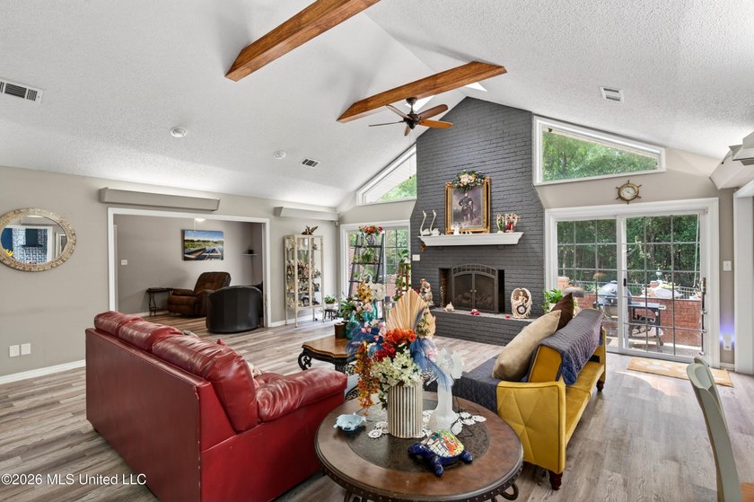 Discover the perfect blend of comfort, space, and functionality - photo 5